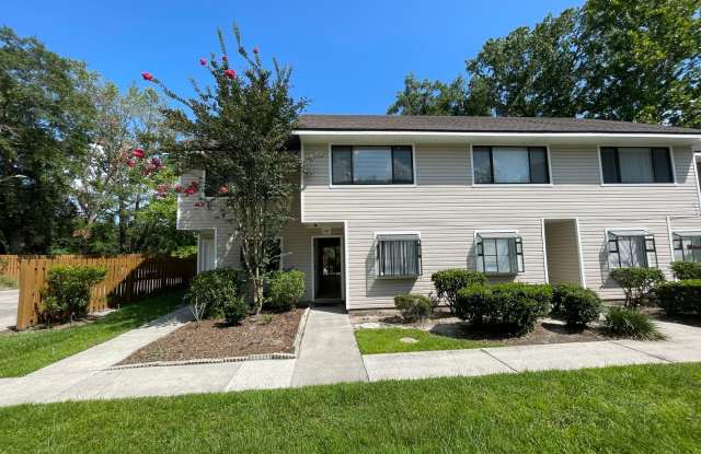 Welcome to Shellrock Villas! This fantastic 2-bedroom, 1.5-bathroom residence is perfect for those seeking a comfortable and stylish home. photos photos