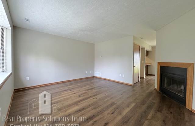 975 Cross Country Drive West