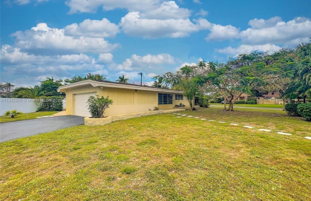 192 SW 62nd Ter - 192 Southwest 62nd Terrace, Plantation, FL 33317