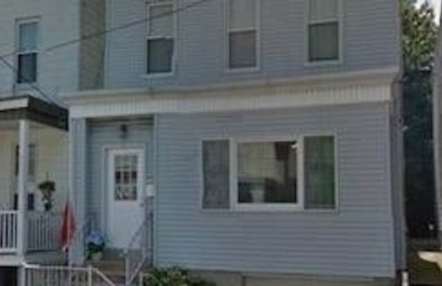 68 WEST 11TH ST - 68 West 11th Street, Bayonne, NJ 07002