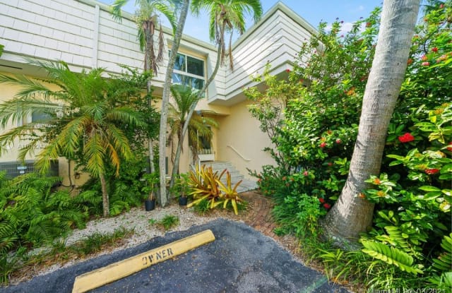 232 Sea View Dr - 232 Seaview Drive, Key Biscayne, FL 33149