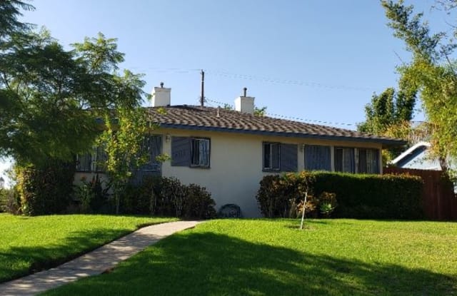 8511 Wiley Post Ave - 8511 Wiley Post Avenue, Los Angeles, CA 90045