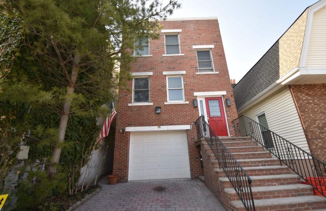 615 GREGORY AVE - 615 Gregory Avenue, Hudson County, NJ 07086