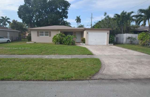 710 N 31st Ct - 710 North 31st Court, Hollywood, FL 33021