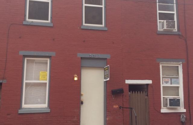 Cozy 3 Bedroom House, Yard-York City SD