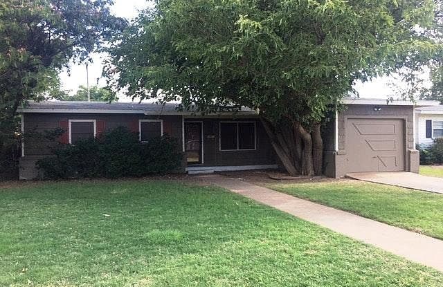 4209 38th St - 4209 38th Street, Lubbock, TX 79413