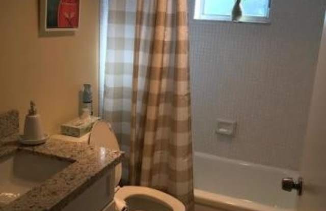 3300 Springdale Boulevard