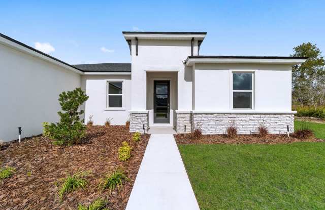Spacious 4-Bedroom Home for Rent in Ocala on Oversized Homesite