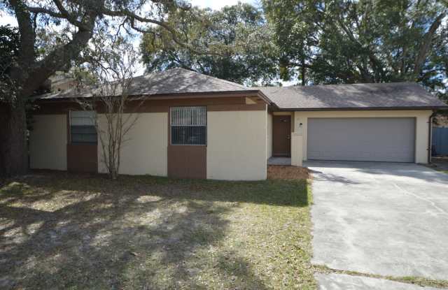 ALTAMONTE SPRINGS: 3 bed/2 bath/2 Car Garage photos photos