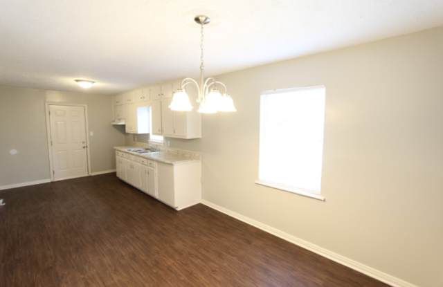 816 Vanderbilt Street