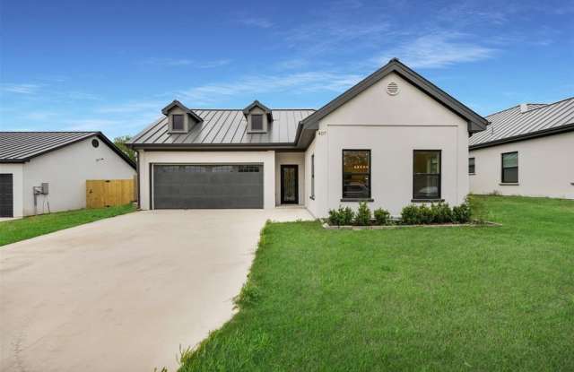 Photo of 407 N Dallas Street