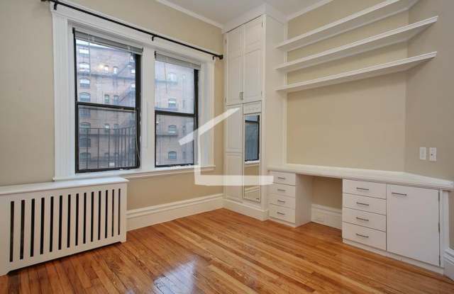 62 Charlesgate East #59 Boston MA 02215