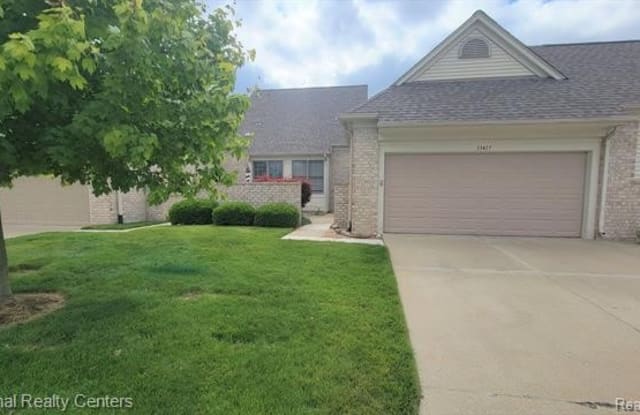 13417 WYNDEMERE Circle - 13417 Windmere Circle, Sterling Heights, MI 48313