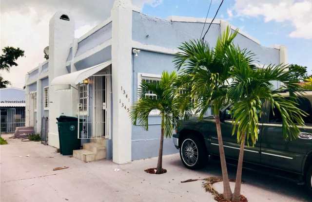 1345 NW 55th St # 2