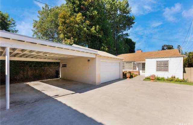 15207 Greenleaf 15203