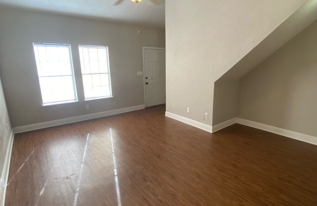 1218 Stone Greene Ct