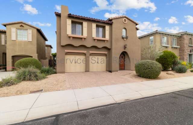 3724 E Robin Ln