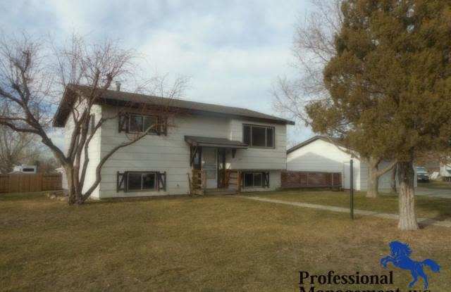 219 Westgate Dr. - 219 Westgate Drive, Lockwood, MT 59101