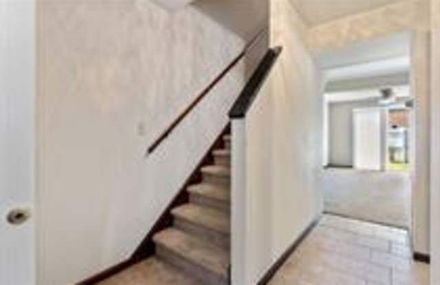 923 Lakeview Avenue Apt. A