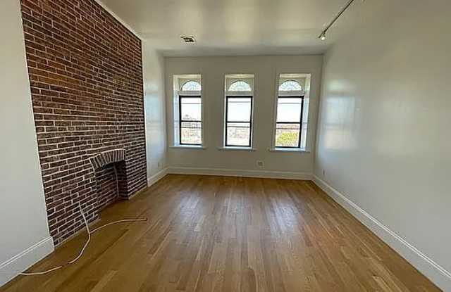 1200 Pacific St Apt H3H2923