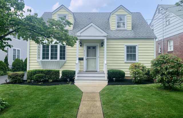 312 Salem Avenue