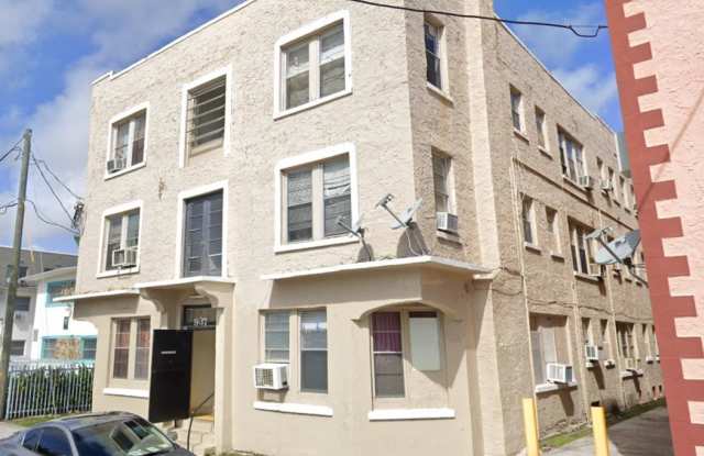 937 SW 5th St