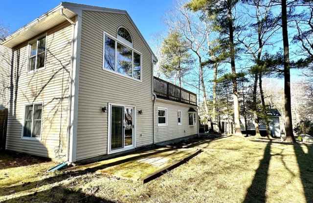 13 Cobblers Lane - 13 Cobblers Lane, Beverly, MA 01915