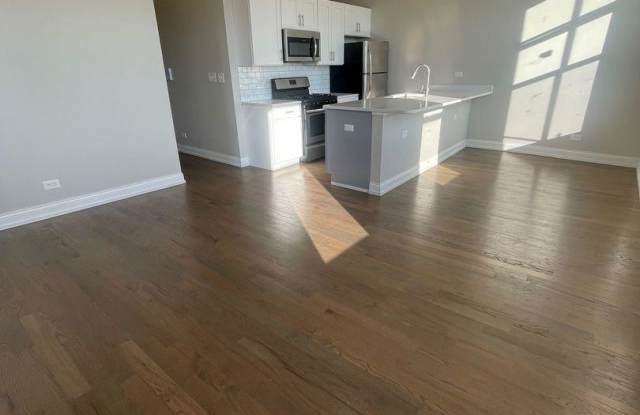 Photo of 2622 W Cermak, Unit 3F, Chicago, IL 60608