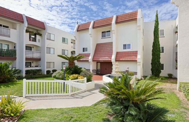 Photo of Beautiful 2 Bed, 2 Bath Condo in 62+ Community – Furnished or Unfurnished