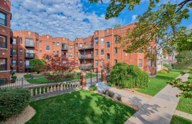 Photo of 4022 North Central Park Ave.