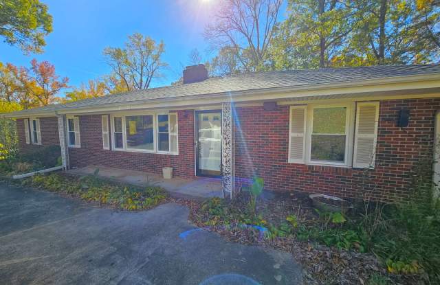 609 Memorial Drive Extension