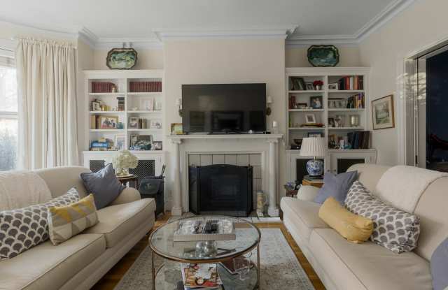 405 Marlborough Street