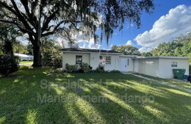 226 S Hill Ave - 226 South Hill Avenue, DeLand, FL 32724