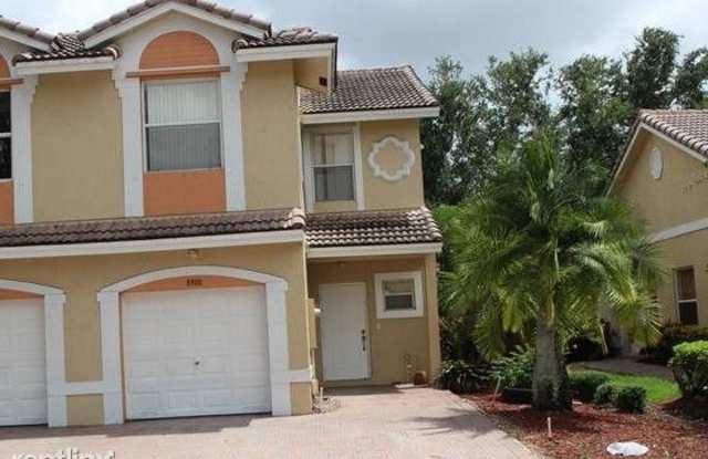 8933 NW 54th St - 8933 Northwest 54th Street, Sunrise, FL 33351