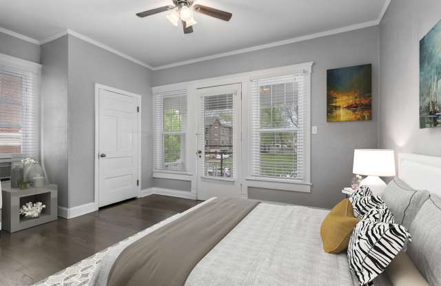 4148 Warwick Blvd - 2F