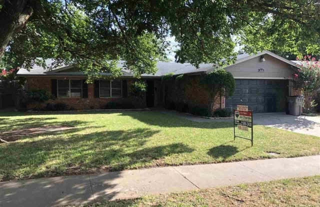 4610 HOLLANDALE AVENUE - 4610 Hollandale Ave, Wichita Falls, TX 76302