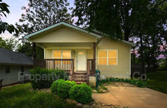 625 E.Kansas Ave.