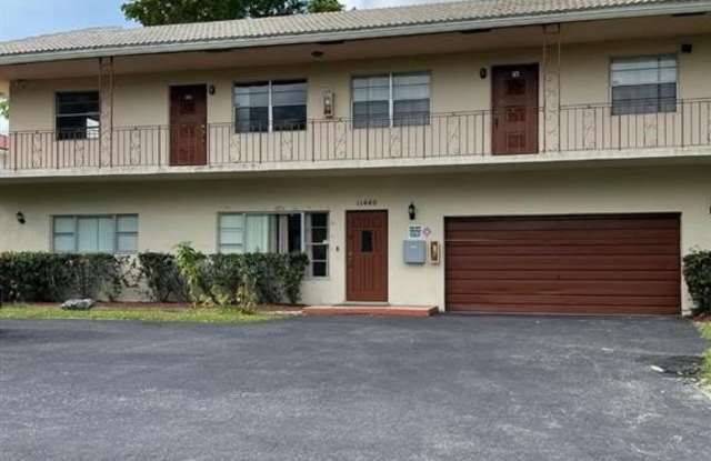 Photo of 11440 NW 39th St