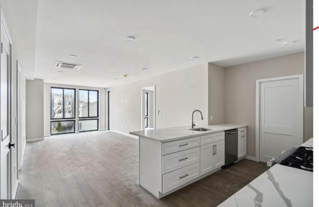 Photo of 1648-50 RIDGE AVE #201