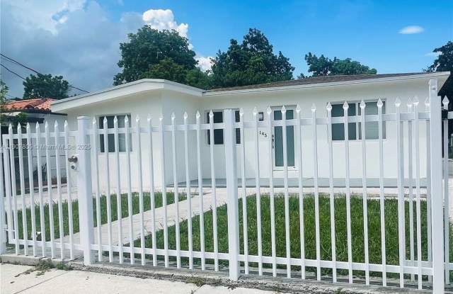 1145 NW 25th St