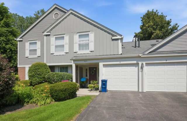 1671 Grosvenor Cir