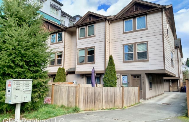 14018 32nd Ave NE Unit D - 14018 32nd Avenue Northeast, Seattle, WA 98125