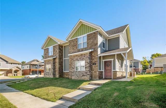 4092 Santa Maria  LN