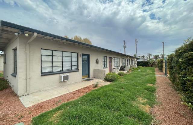 IMPERIAL CORNER APARTMENTS -$299 Move-In Special!