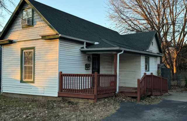 Photo of 3 Bedroom/1 bath house