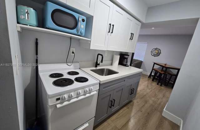 Photo of 845 NW 3rd St