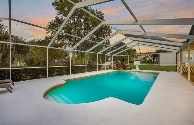 22481 SOUTHSHORE DRIVE