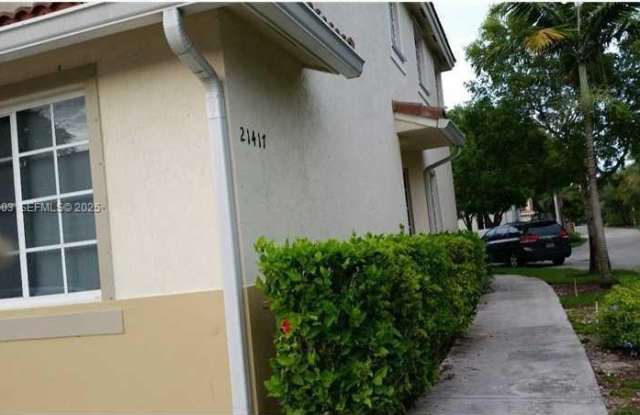 Photo of 21417 NW 13 CT