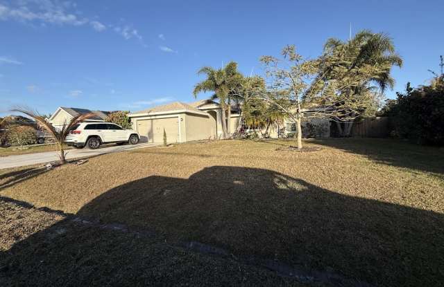 3647 Southwest Ballweg Street