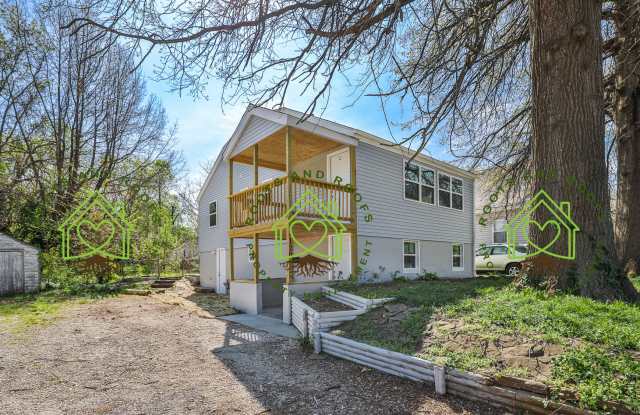 2120 North Broadway Avenue